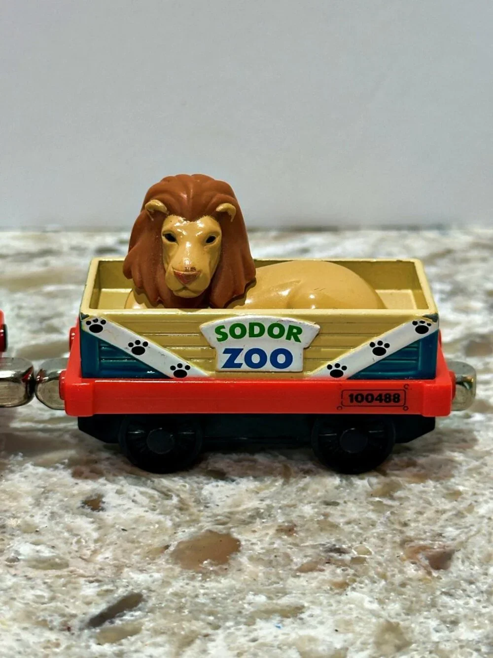 Thomas Friends Sodor Zoo Lion Monkey Cars Take Along Die Cast 2006 Lot ~NO SOUND